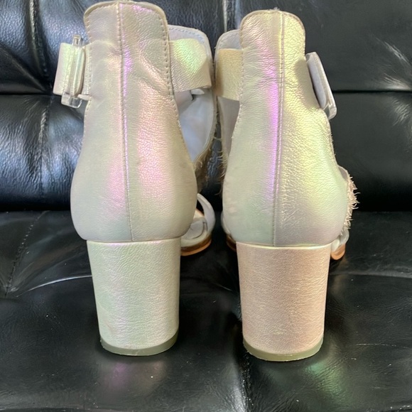 Women’s size 38 Spanish leather Miista- London Cream 2.5” Shoes - Imperfect - Picture 7 of 16